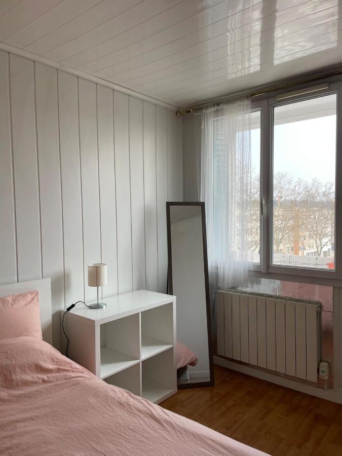 Le Parilly- Appartement 3 Chambres-Parc Parilly Bron Exteriör bild